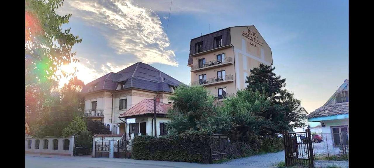 Hotel Golden House Craiova Exterior foto